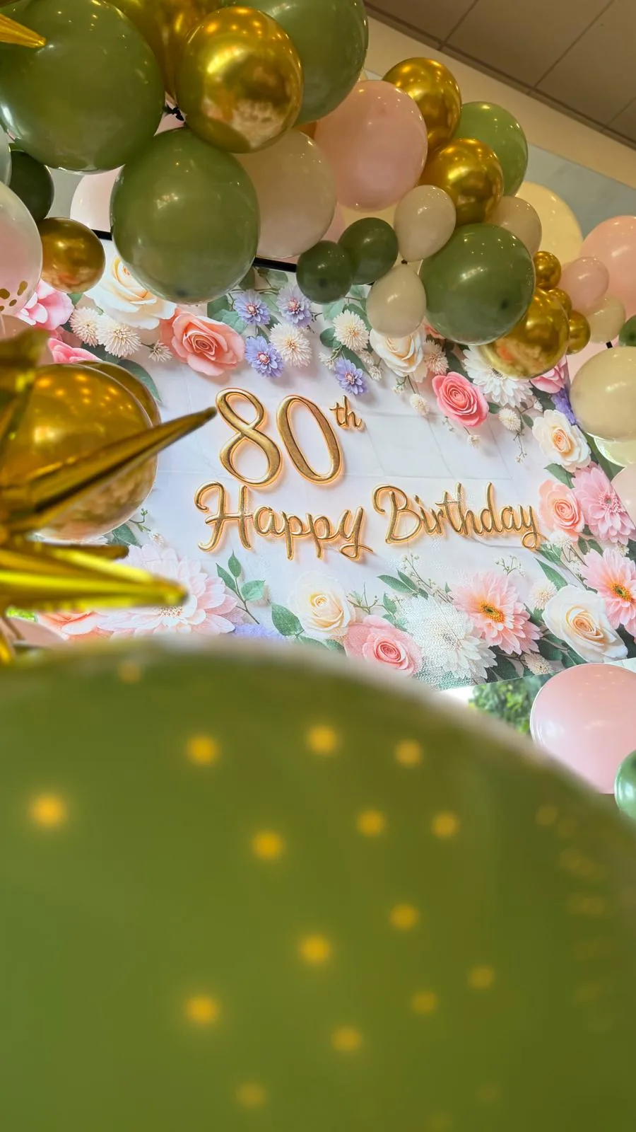 The cake, front and center