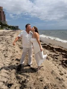 The kiss, by the water
